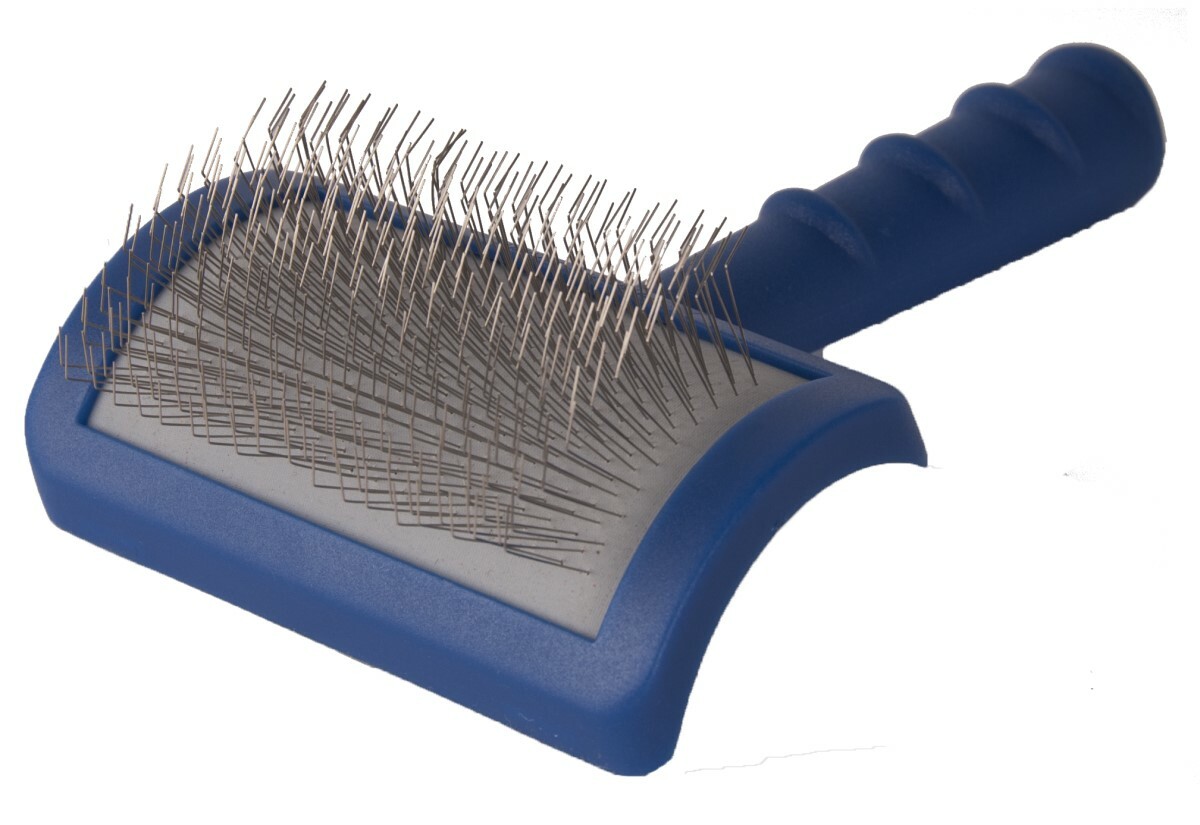Curved back deals slicker brush